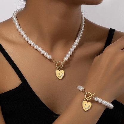 LovePearl | Verfijnde parelketting en bijpassende armband